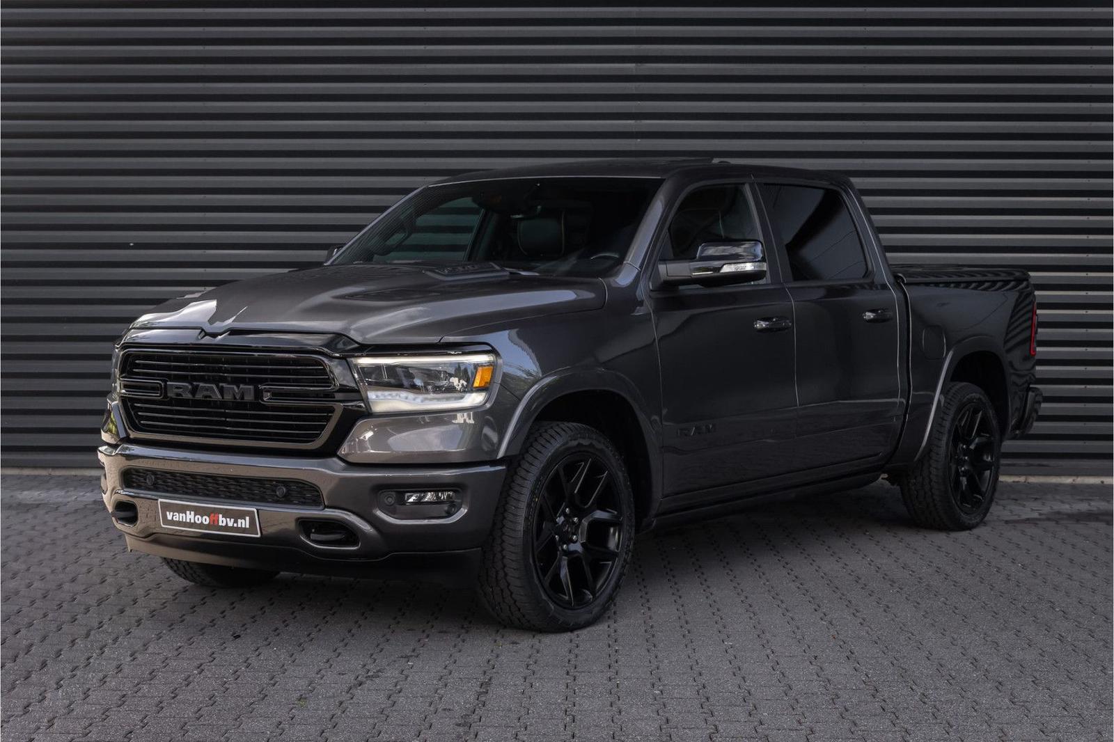 Dodge RAM Ram 1500 5.7 V8 4x4 Crew Cab Laramie Pano -