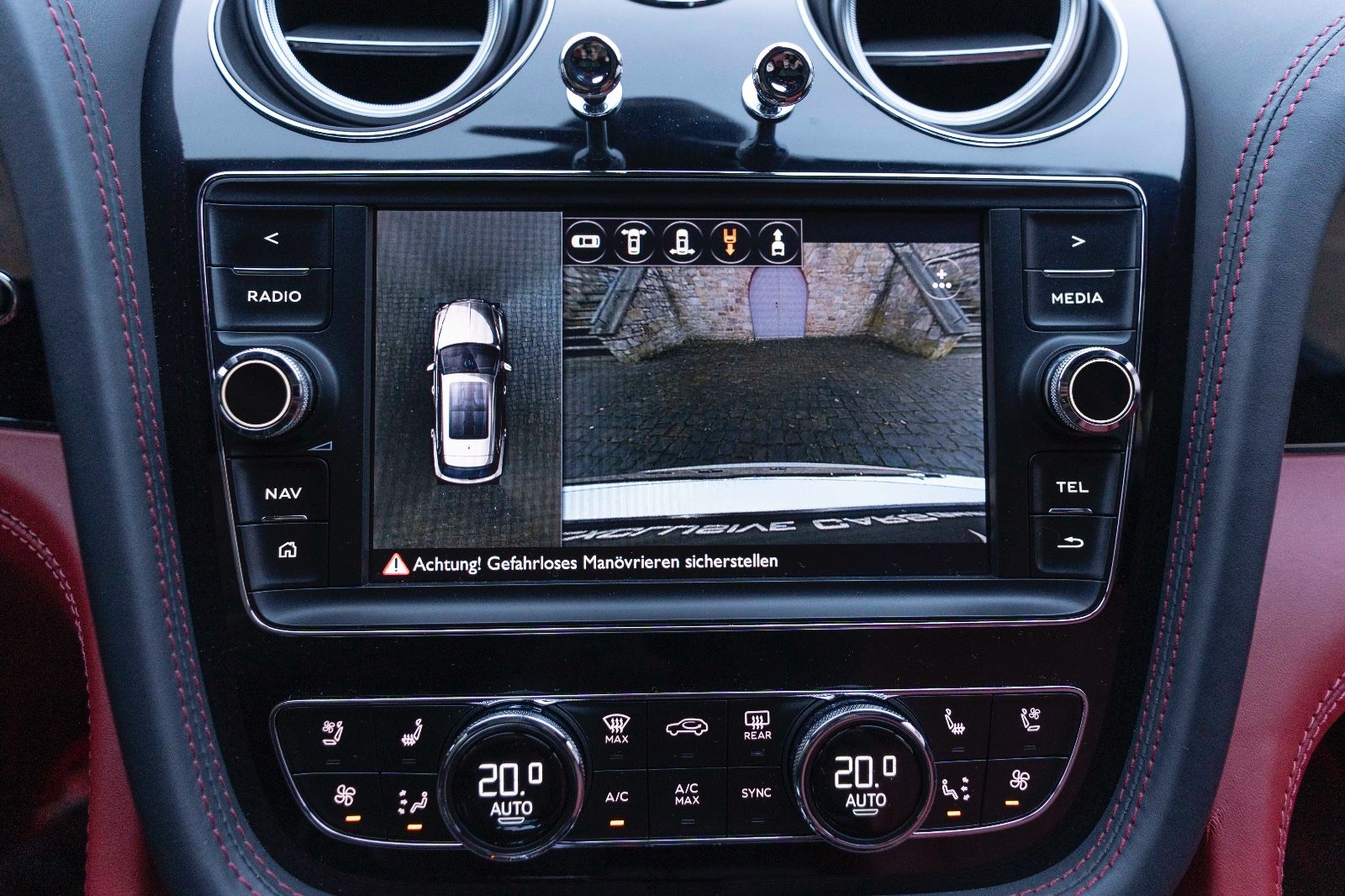 Fahrzeugabbildung Bentley Bentayga V8 HUD 360° MASSAGE ACC TOTW