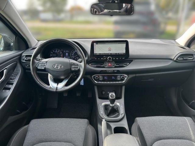 Fahrzeugabbildung Hyundai i30 Trend Mild-Hybrid 1.5 T-GDI EU6d Navi Apple