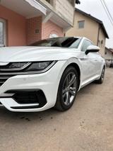 Volkswagen Arteon 2.0 TSI OPF DSG R-Line R-Line