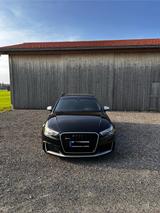 Audi RS3 2.5 TFSI S tronic quattro Sportback - - Audi RS3: Schwarz