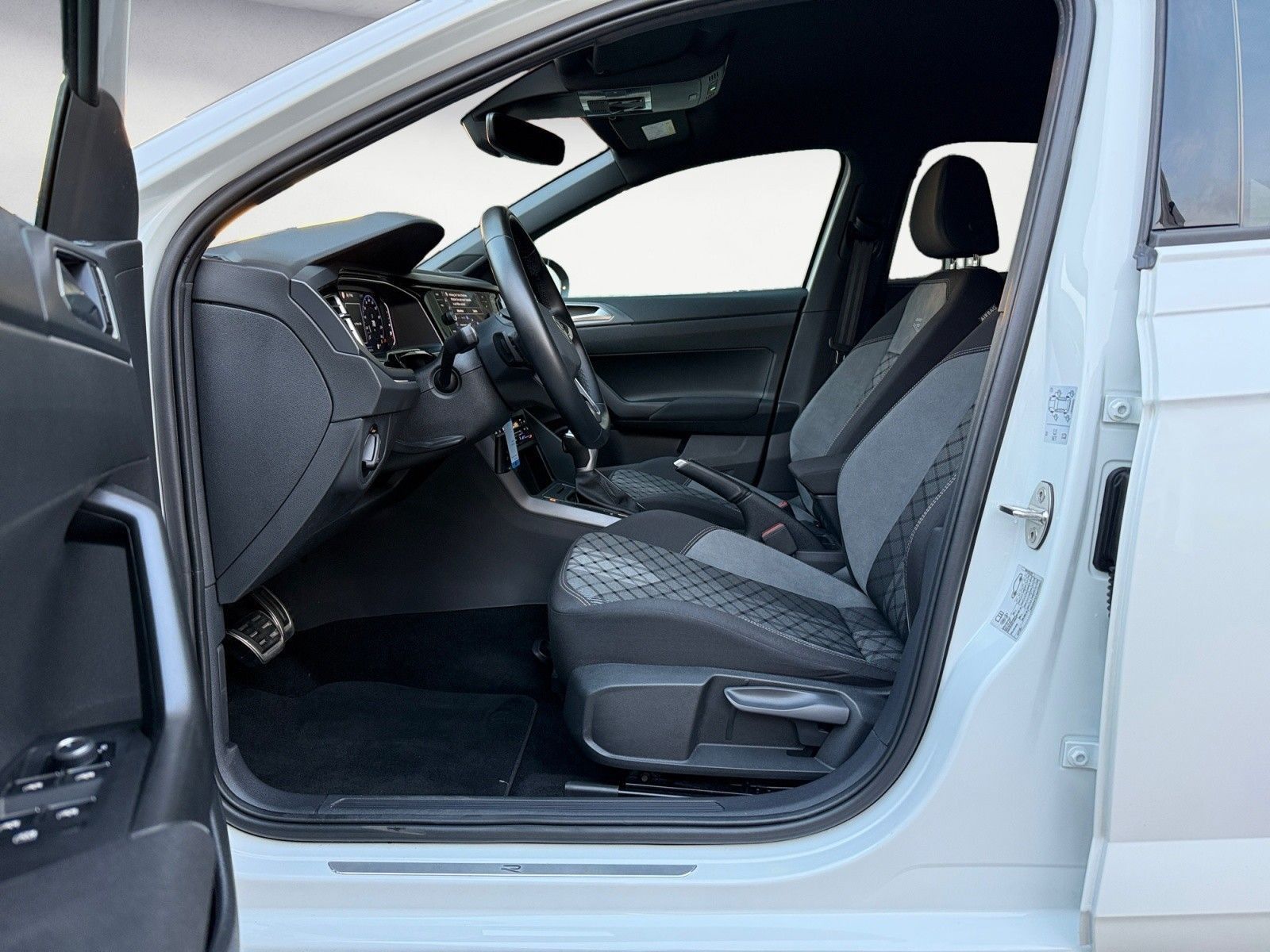 Volkswagen Taigo - Bild 8