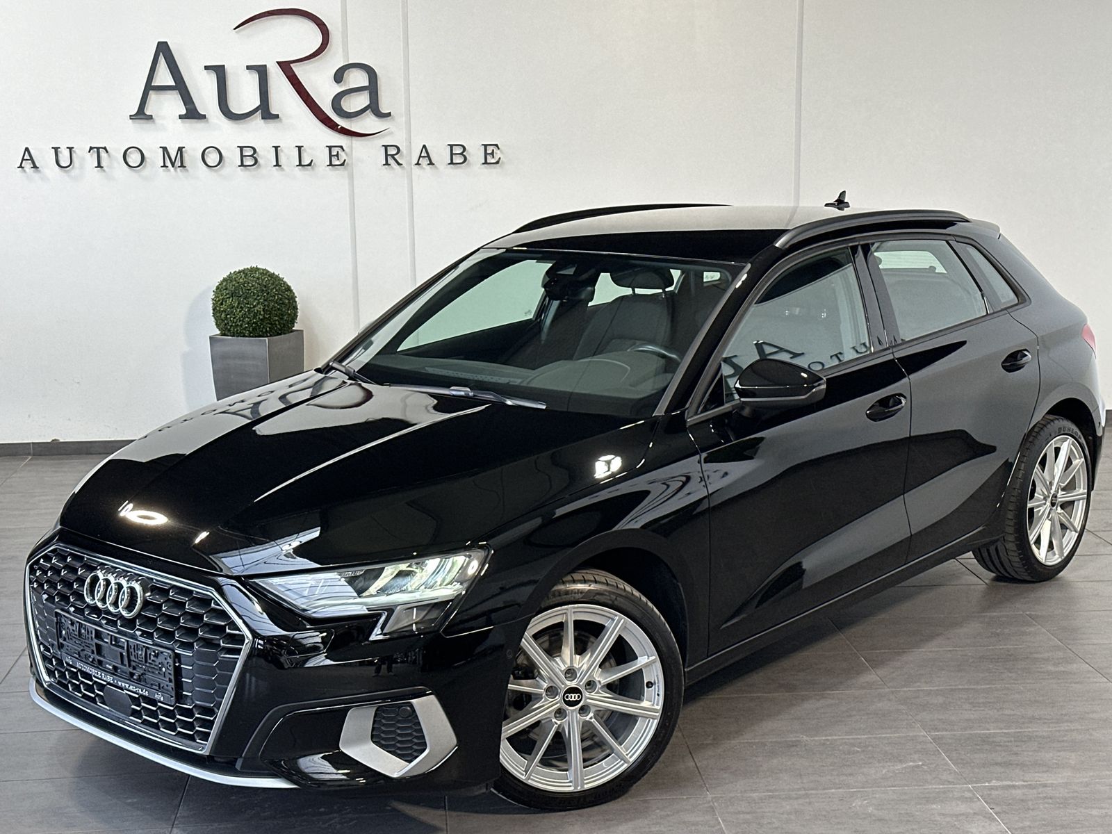 Fahrzeugabbildung Audi A3 SpB 30 TDI Advanced NAV+LED+PARK-ASSIST+VCOCK