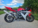 Yamaha R1 RN09 - YAMAHA R1 RN09