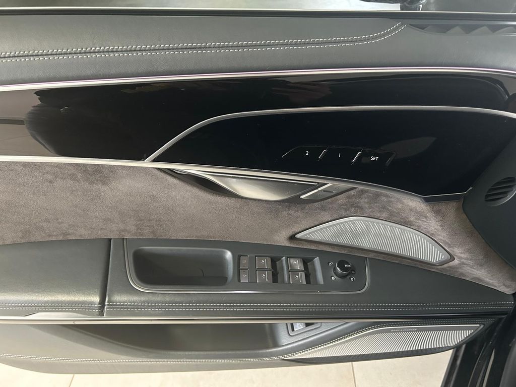 Audi A8 LANG*50 TDI*S Line*PANO*HUD*LUFT*360°STAND*TV