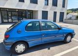 Peugeot 306 1.4 XR - Peugeot 306 mit Benzin-Antrieb: Limousine