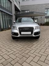 Audi Q5 2.0 TDI S tronic quattro -