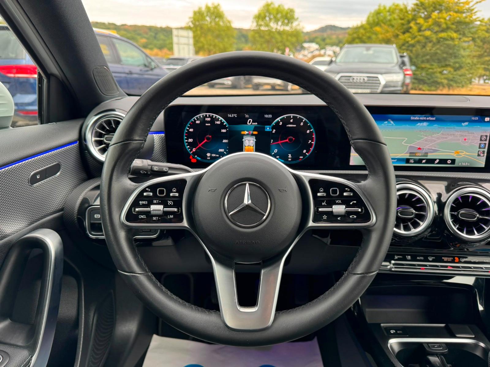 Mercedes-Benz A-Class LED/AMBIENTE/LEDER, миниатюра 12