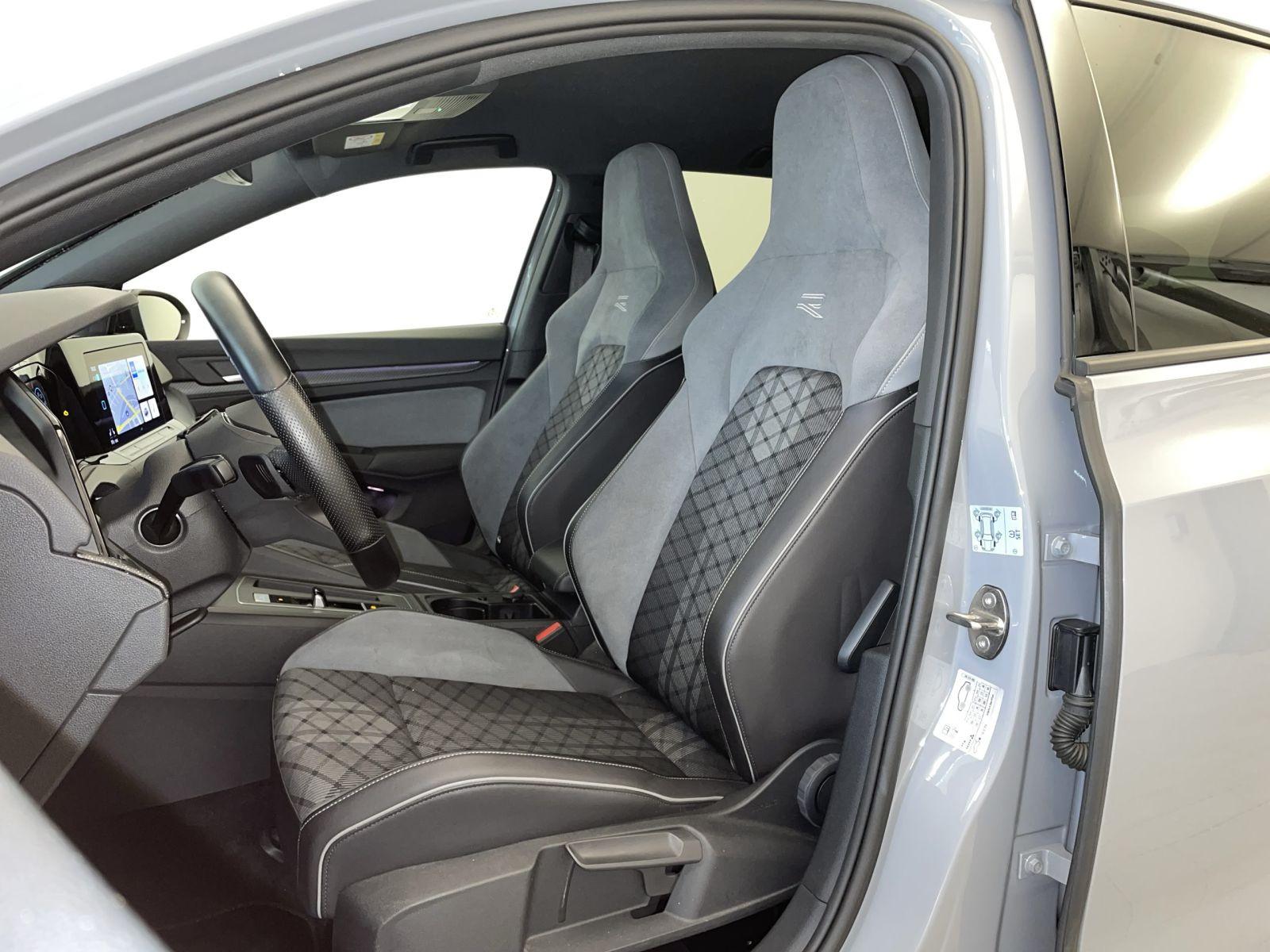 VOLKSWAGEN GOLF 1.5 ETSI 130CH R LINE