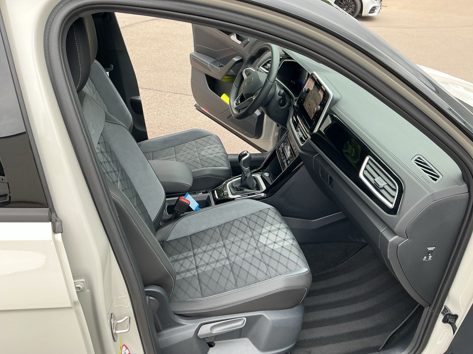 Volkswagen T-Roc - Bild 18