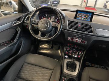 Audi Q3 design quattro *BI-XENON*PDC*NAVI*SHZ*MFL*LED