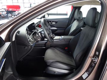 Mercedes E 220 - 10