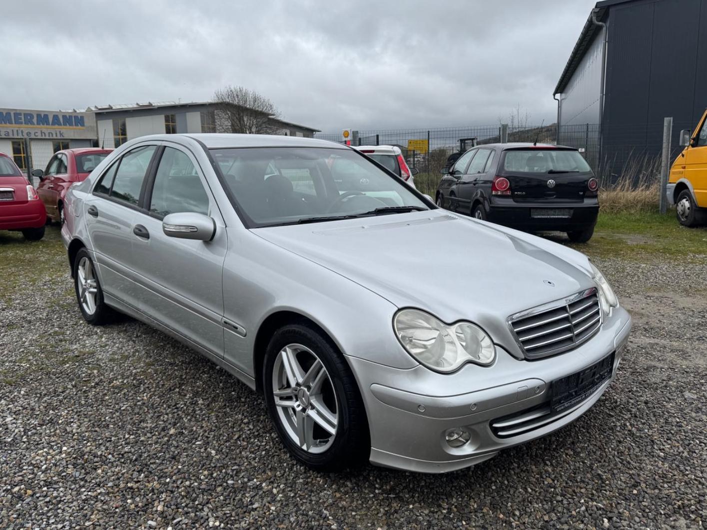 Mercedes-Benz Limousine C 200 CDI AHK SHZ Tempomat Klima
