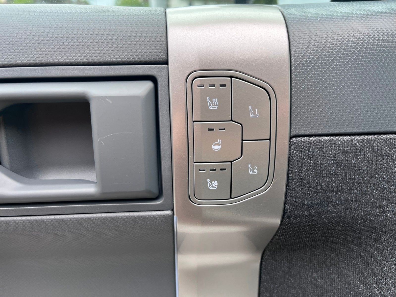 Fahrzeugabbildung Kia EV3 81 kWh 150 kW GT-line Frontantrieb