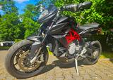 MV Agusta RIVALE 800 Schwarz, viel Carbon, Qd Power-Gun 3 - MV AGUSTA RIVALE 800