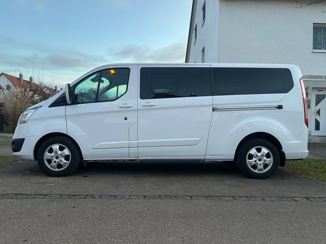 Ford Tourneo Custom Kombi 310 L2 Titanium 9-Sitzer