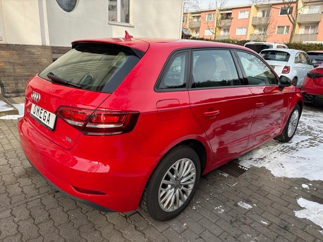 Audi A3 SPORTBACK 1.6 TDI S TRONIC|NAVIGATION|ACC