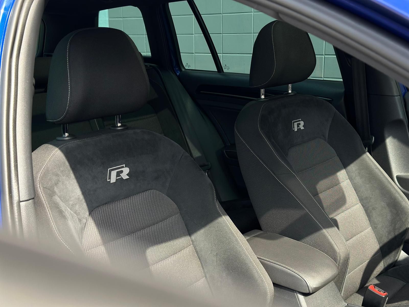 VW Golf VII R 2.0TFSI 4M *LED#PANO#ACC#DYNAUDIO#SHZ - Image 17