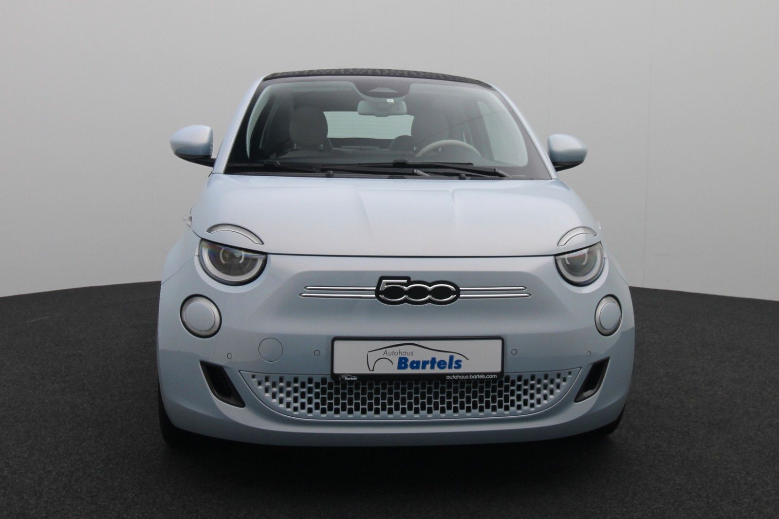 Fahrzeugabbildung Fiat 500e La Prima