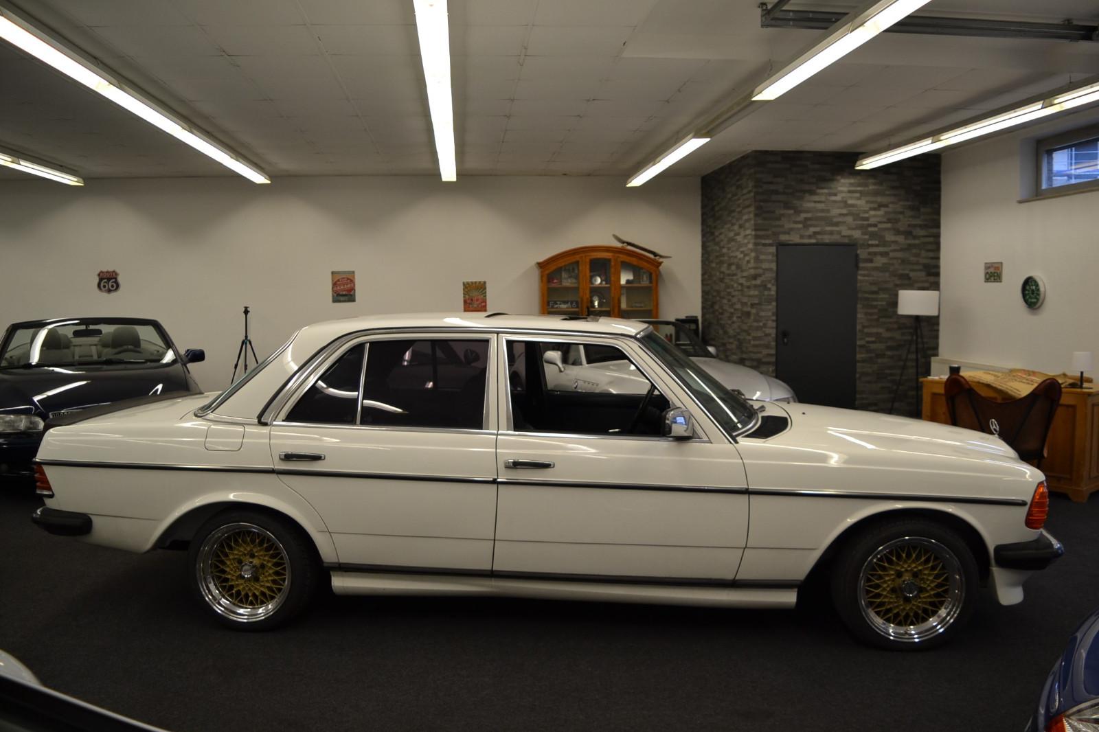 Mercedes-Benz 200 V8 5.0 (W123) H-KENNZEICHEN