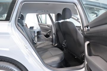Volkswagen Passat Variant - 11