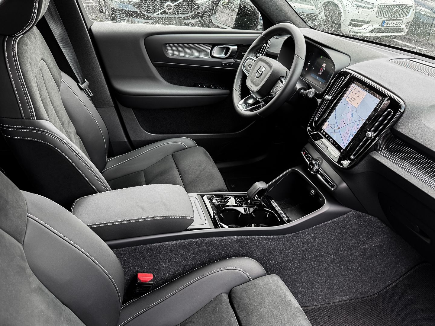 Volvo XC40 B4 B Ultimate Dark 2WD StandHZG Memory Sitz foto 5