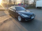 BMW E60 525i - BMW 525: E60 525i