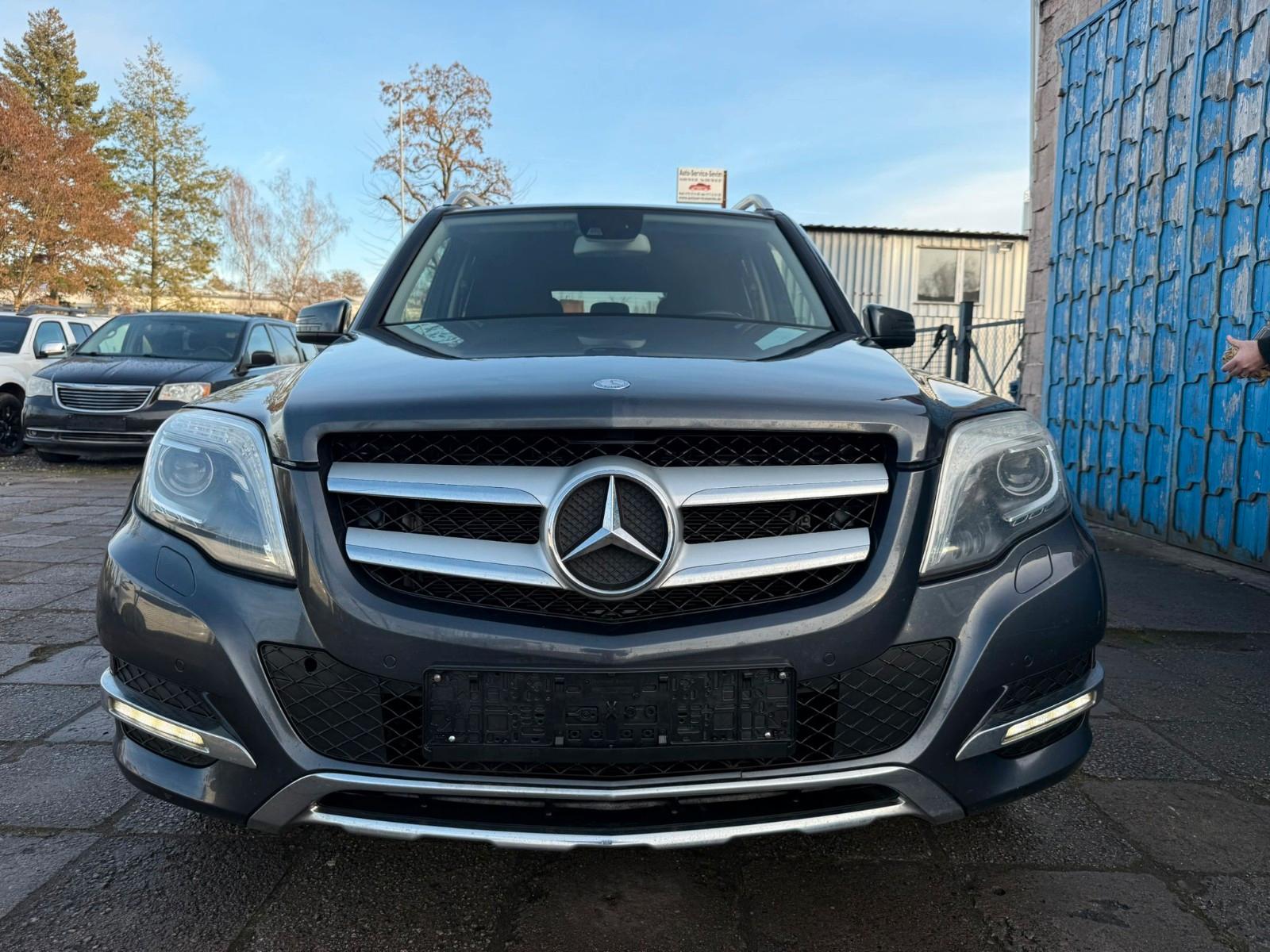 Mercedes-Benz GLK 220 CDI 4MATIC*XENON*NAVI*PDC*STIG*TÜV NEU*
