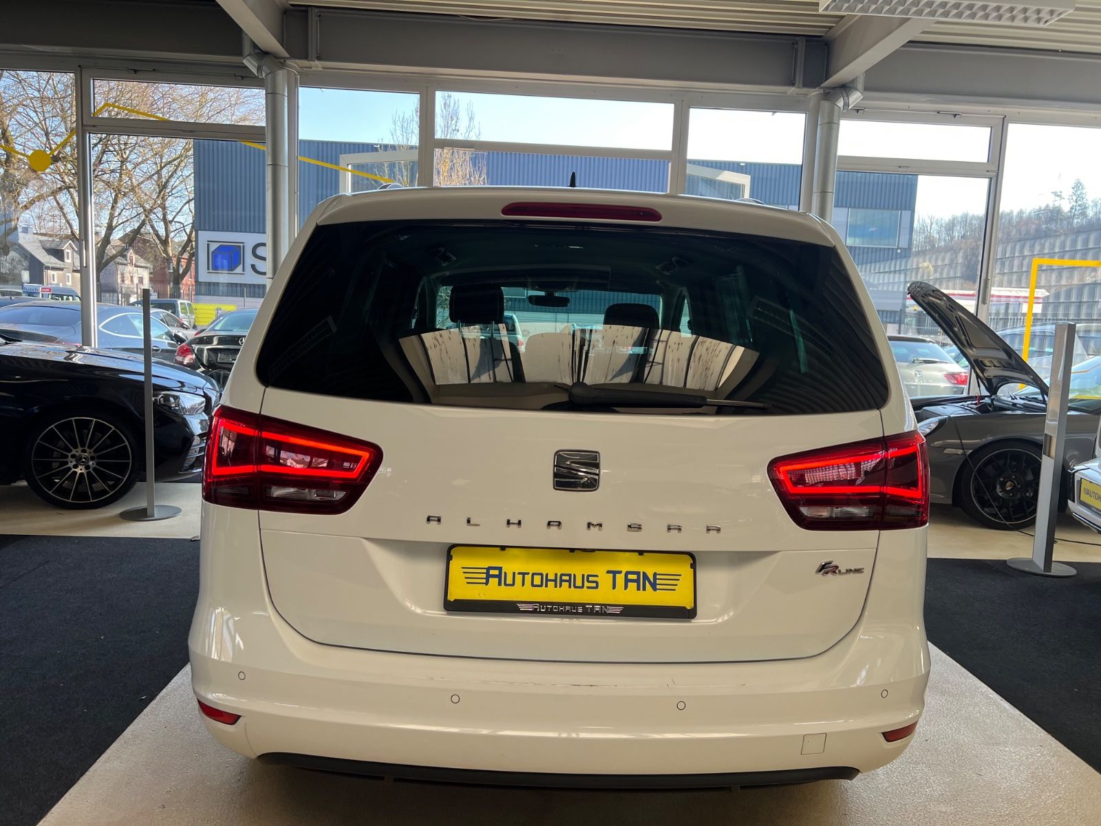 Fahrzeugabbildung SEAT Alhambra 2.0 TDI FR-Line * 7.SITZER *
