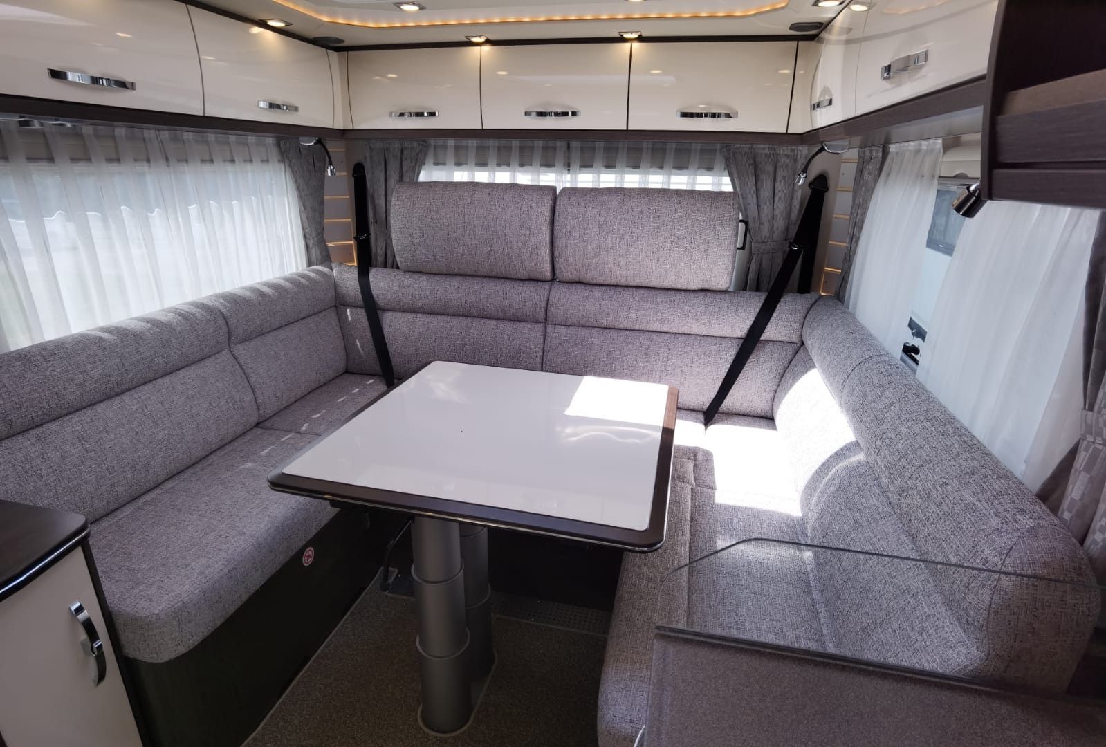 Fahrzeugabbildung Phoenix Maxi-Alkoven 7500 RSL *SommerSale*