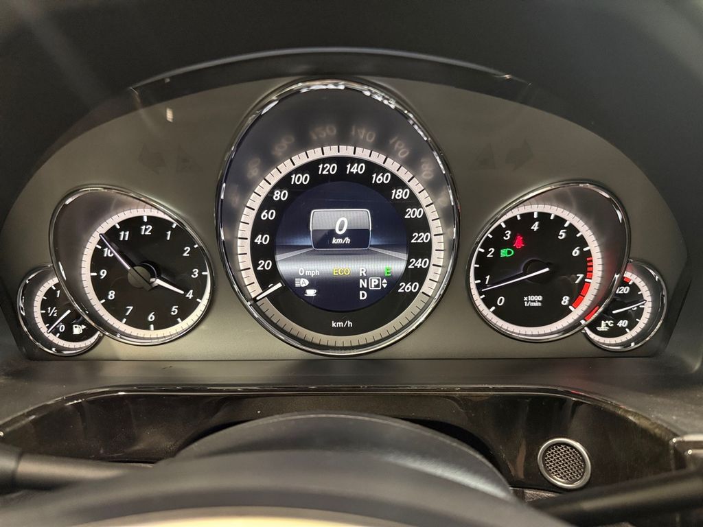 Mercedes-Benz E 200 - Bild 12