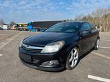 Opel Astra GTC 1,9 Diesel AHK - Opel Astra mit Diesel-Antrieb: Coupe, 1.9