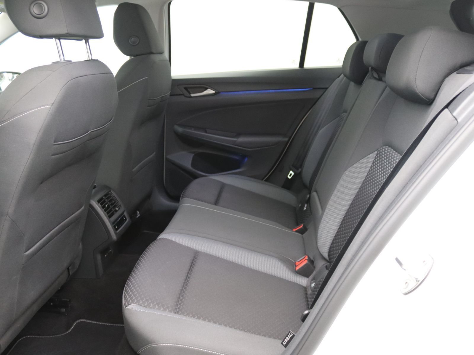 Volkswagen Golf - Bild 12