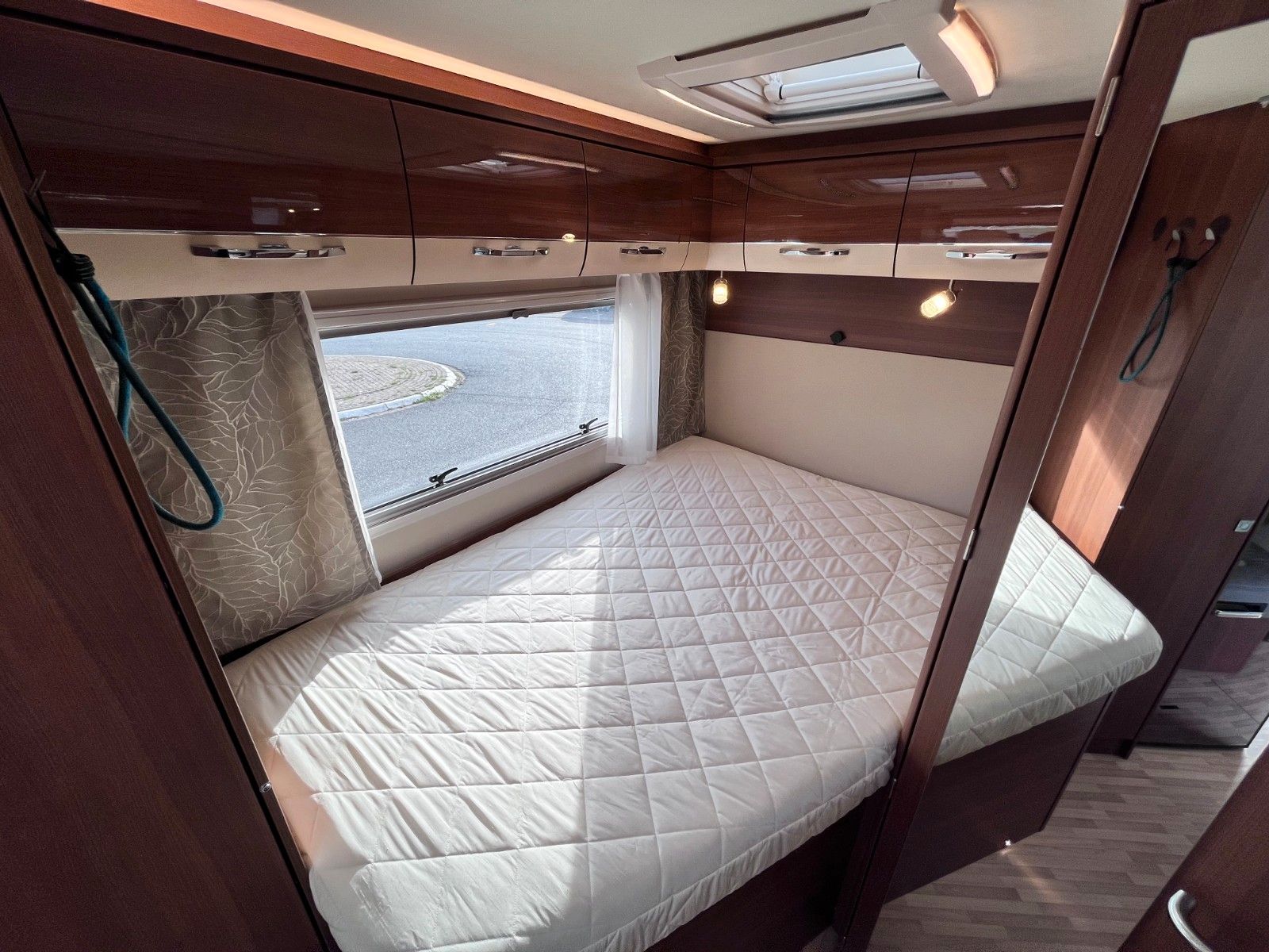 Fahrzeugabbildung LMC Explorer Comfort I 615 - Neuzustand -