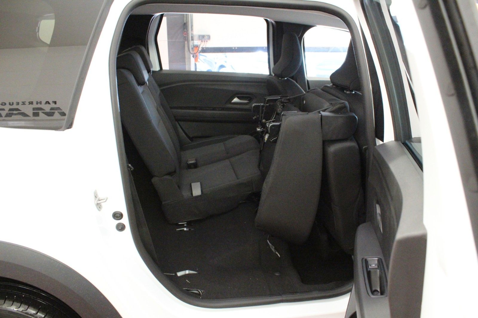 Fahrzeugabbildung Dacia Jogger TCe 110Expression MY26 *Winterp.*