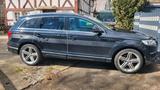 Audi Q7  FSI 4,2 Liter Quattro  mit 350 PS - Audi Q7: Fsi