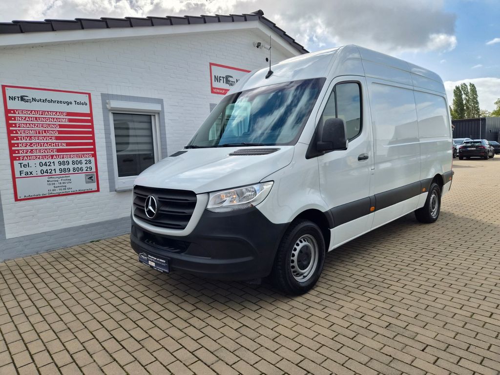 Image of Mercedes-Benz Sprinter