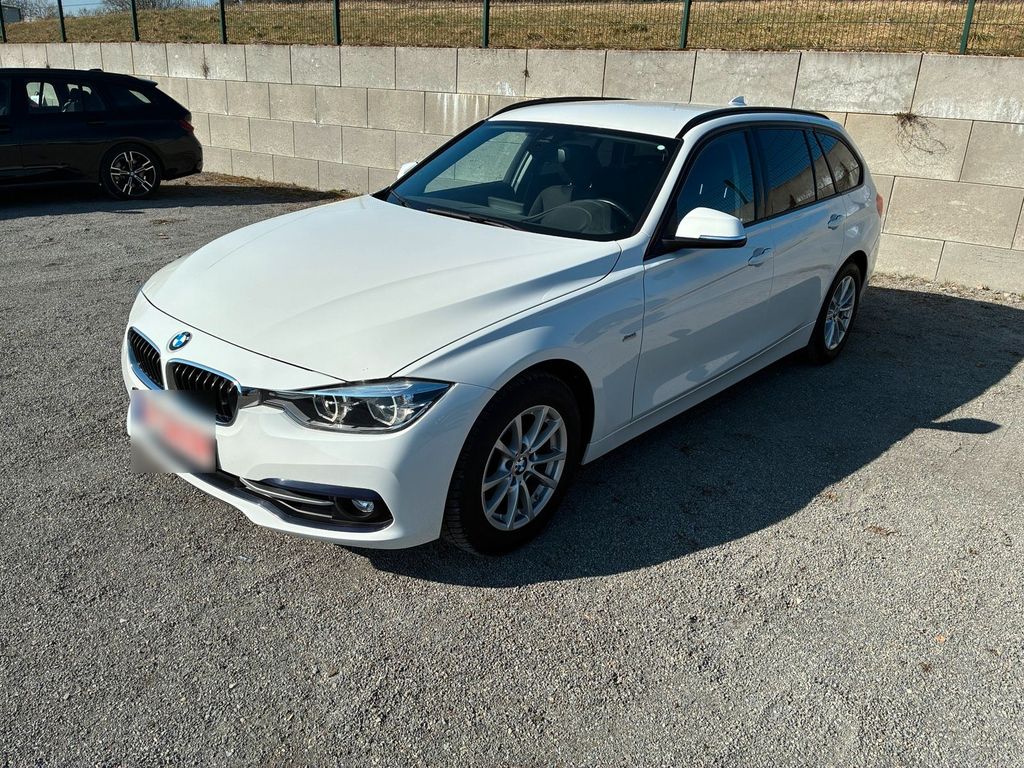 Image of BMW 320