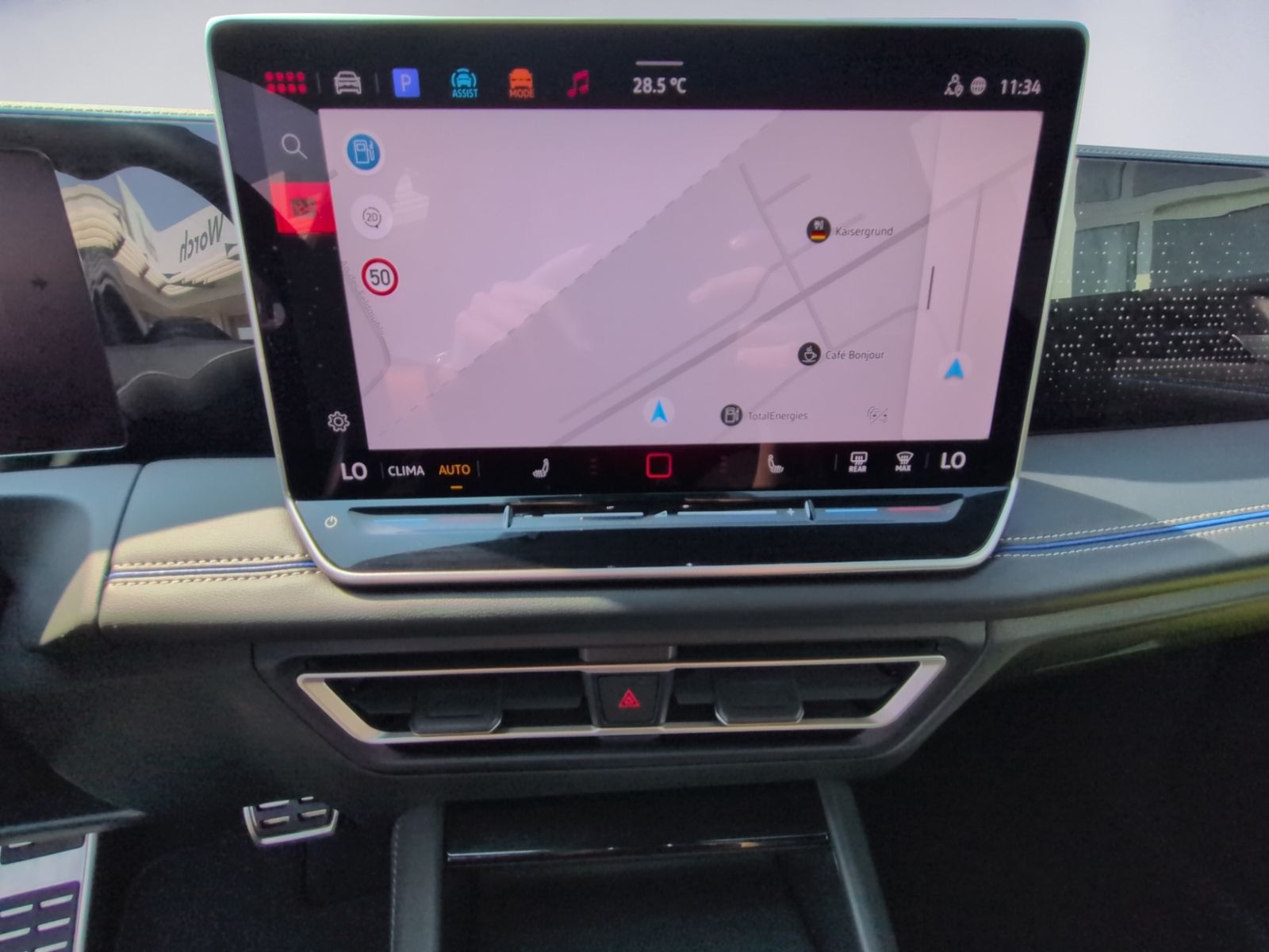 Tiguan R-Line 1.5 eTSI DSG +LED+NAVI+SHZ+KAMERA