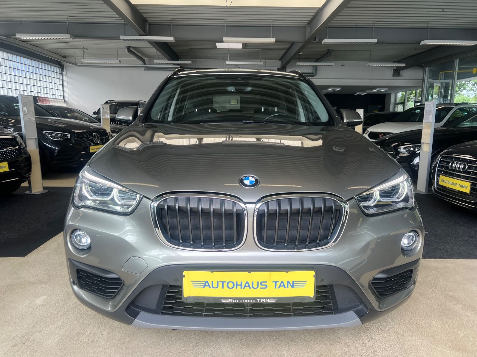 Fahrzeugabbildung BMW X1 sDrive 18 d Advantage *LED*NAVI*SITZHEIZUNG*