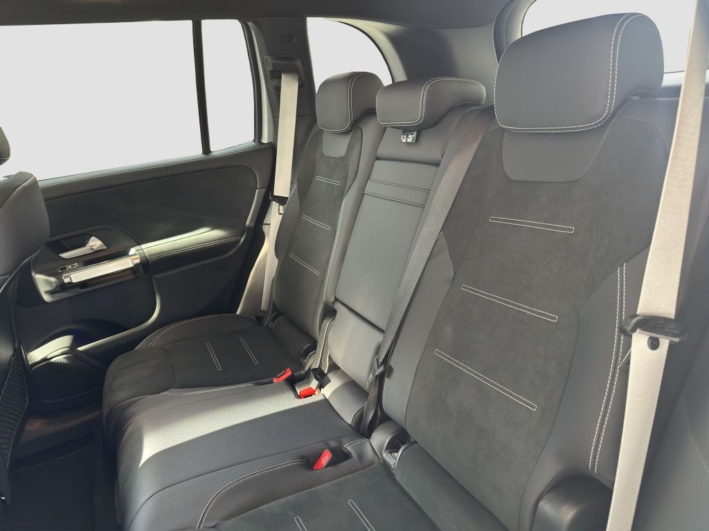Fahrzeugabbildung Mercedes-Benz GLB 200 d AMG*NIGHT*DISTR*KEYL*KAMERA*ALARM