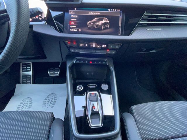 A3 Sportback 35 1.5 TFSI S line/Pano/19 Navi LED