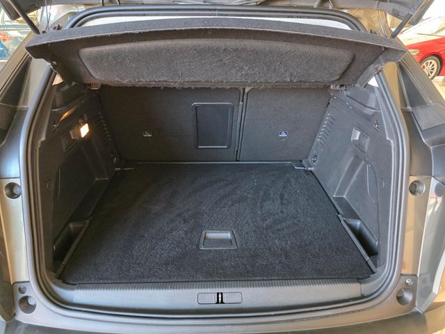 PEUGEOT 3008 — Foto 8