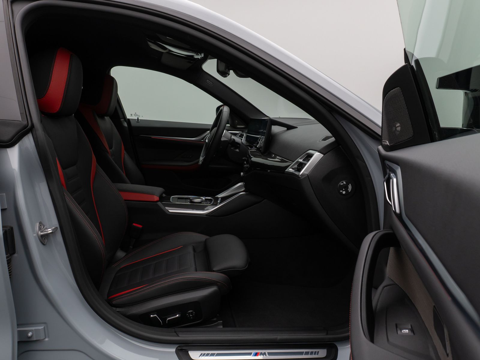 Fahrzeugabbildung BMW i4 M50 Gran Coupè 360°HUD H/K AHK ACC Komfort