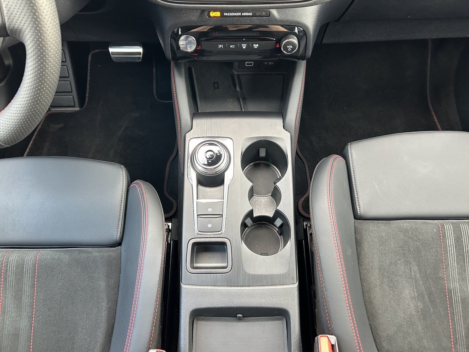 Fahrzeugabbildung Ford Kuga 2.5 St-Line X Aut./LED/ACC/360°/AHK/PANO/