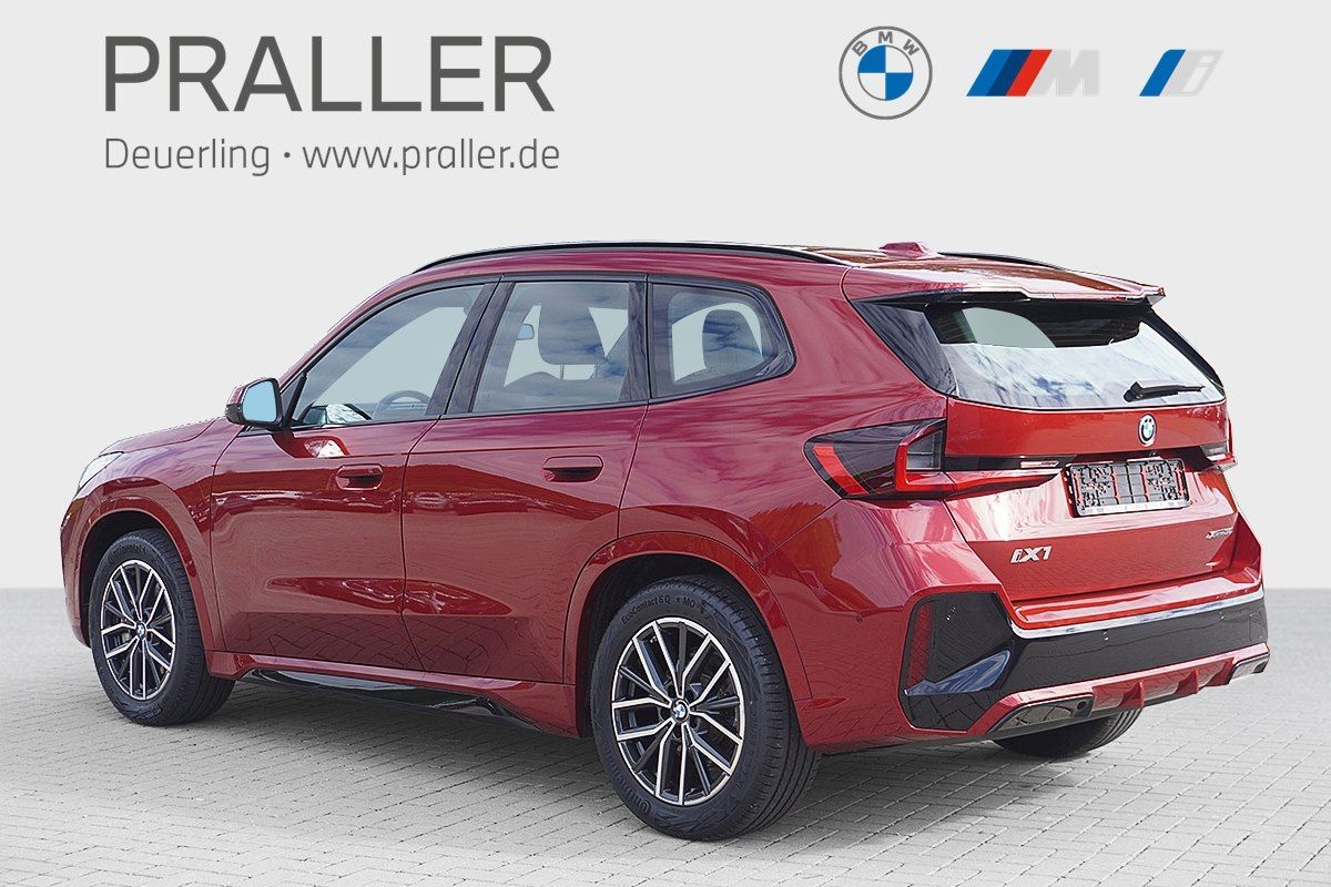 BMW iX1 xDrive30 M Sport HeadUp AHK eSitze ACC 360Ka foto 3