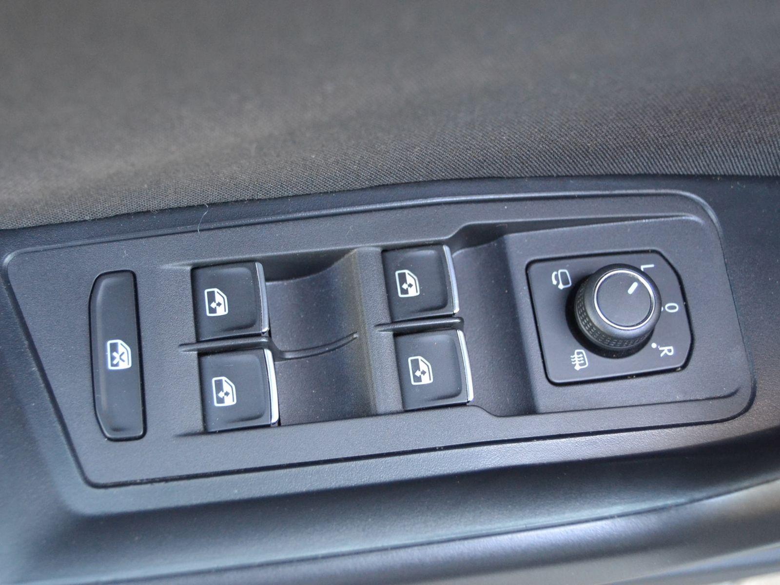T-Roc 1.0 TSI United PLUS-PAKET/AHK/18-ZOLL/LED/