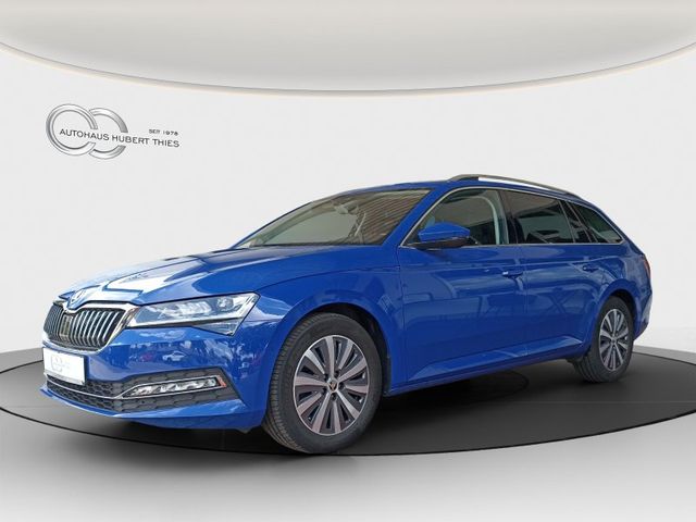 Fahrzeugarchiv 26 SKODA Superb Combi 2.0 TDI Style ACC+NAVI+WINTER-PAK.