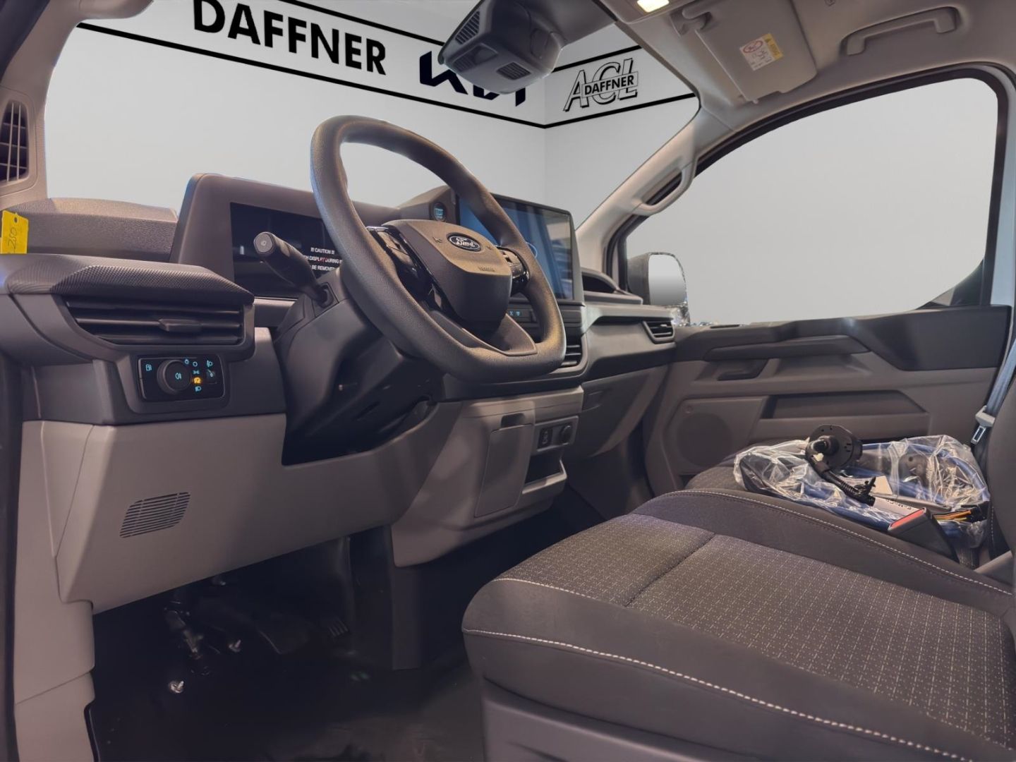 Fahrzeugabbildung Ford Transit Custom Kasten 320 L1 Trend FWD Plug-in H