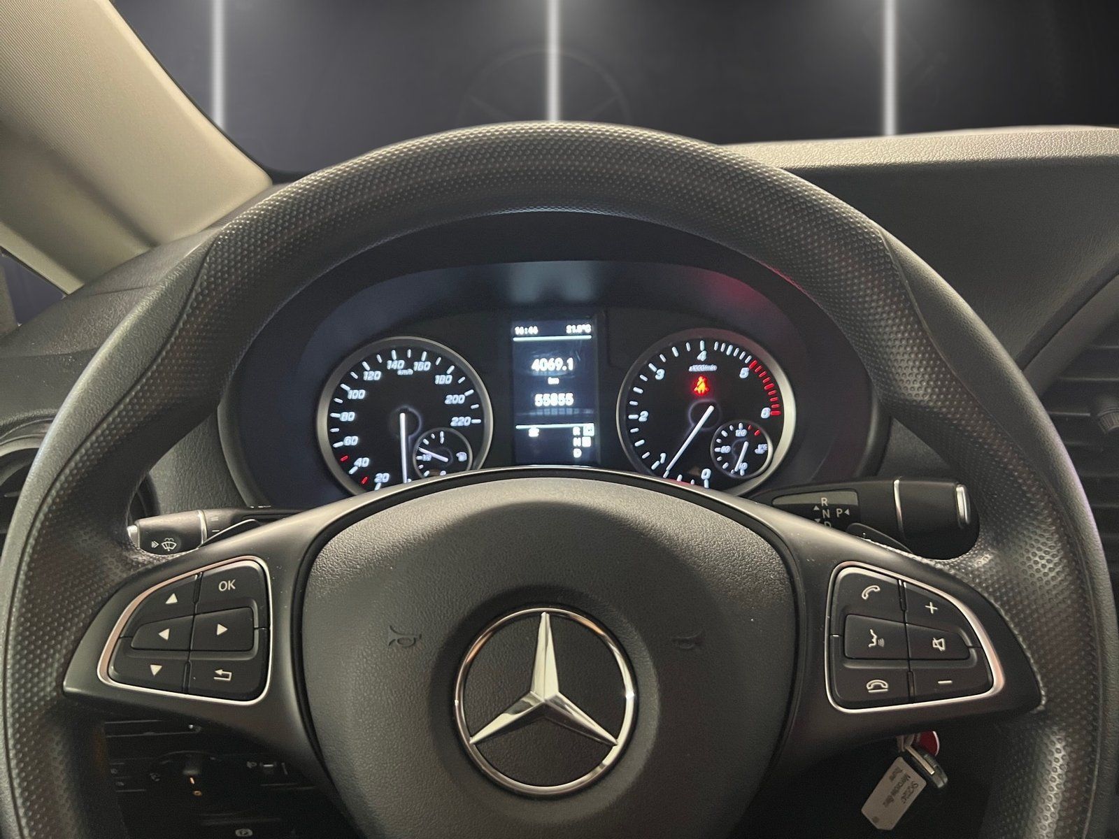 Fahrzeugabbildung Mercedes-Benz Vito 114 CDI Tourer PRO Extralang*AHK*Navi*SHZ*